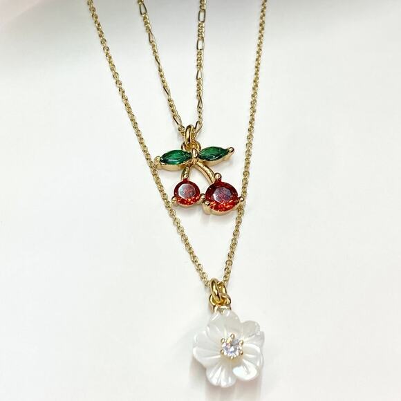 NEW FP x Luna Norte Cherry & Flower Mother Of Pearl Necklace Set - Picture 2 of 9